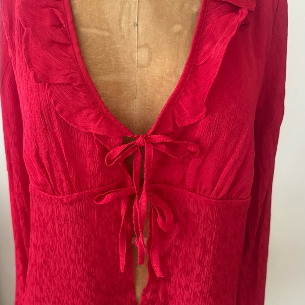 No Boundaries Red Ruffled Blouse Large - Picture 2 of 8